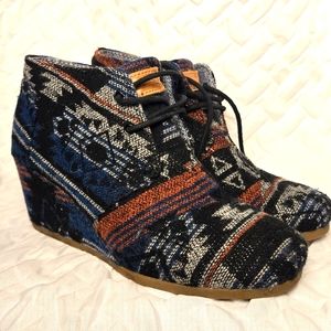 Toms Boho Navaho Desert Wedge Bootie in Aztec Jacquard, Size W 8